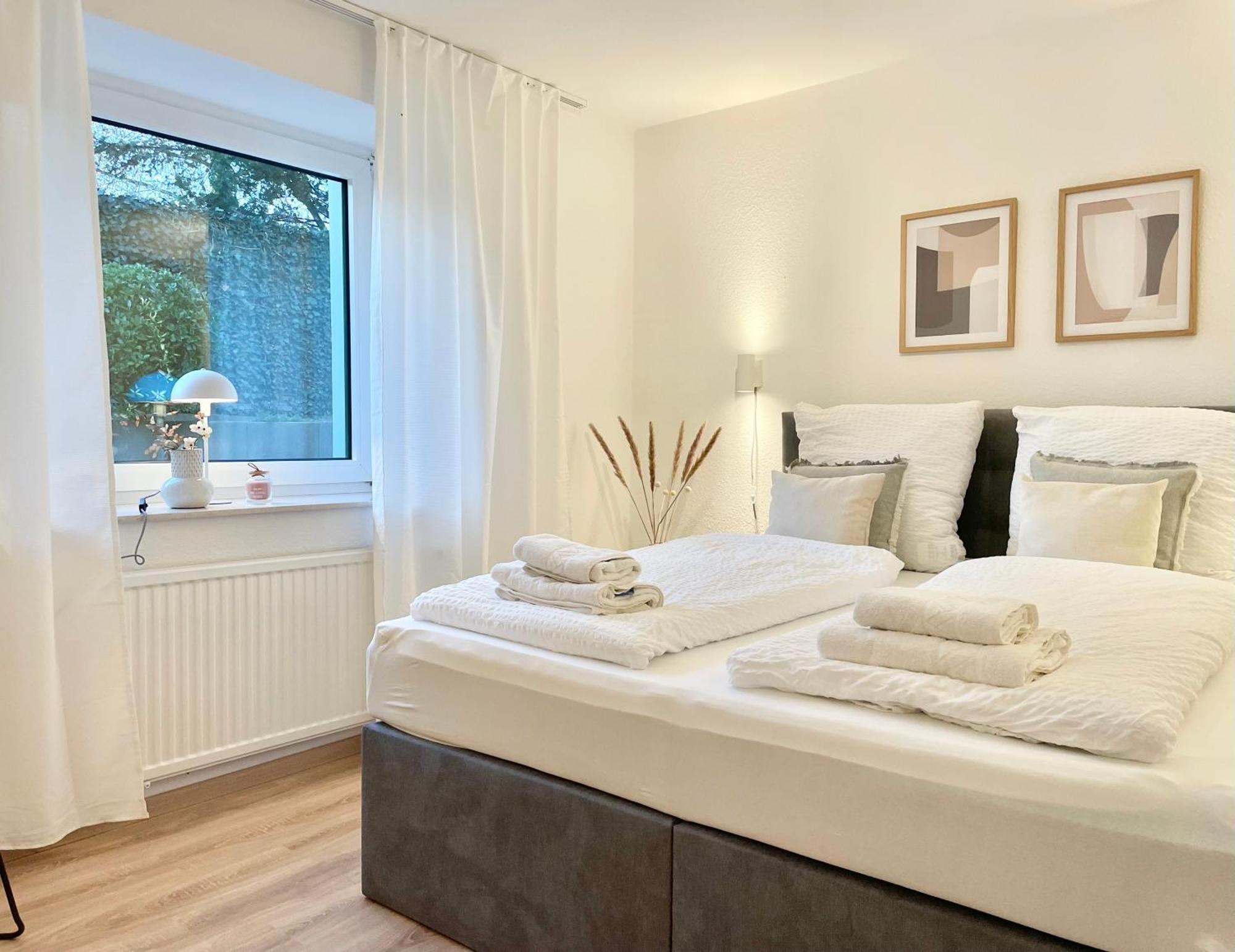 Stadt-Oase - Kostenlos Parken, Ruhig, Kliniken, Gop, Bali-Therme, Boxspringbett Bad Oeynhausen Buitenkant foto