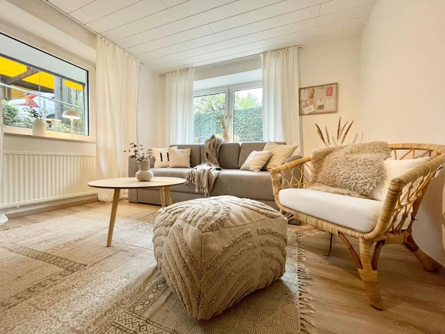 Stadt-Oase - Kostenlos Parken, Ruhig, Kliniken, Gop, Bali-Therme, Boxspringbett Bad Oeynhausen Buitenkant foto