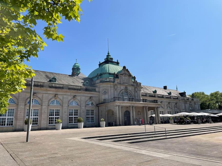 Stadt-Oase - Kostenlos Parken, Ruhig, Kliniken, Gop, Bali-Therme, Boxspringbett Bad Oeynhausen Buitenkant foto